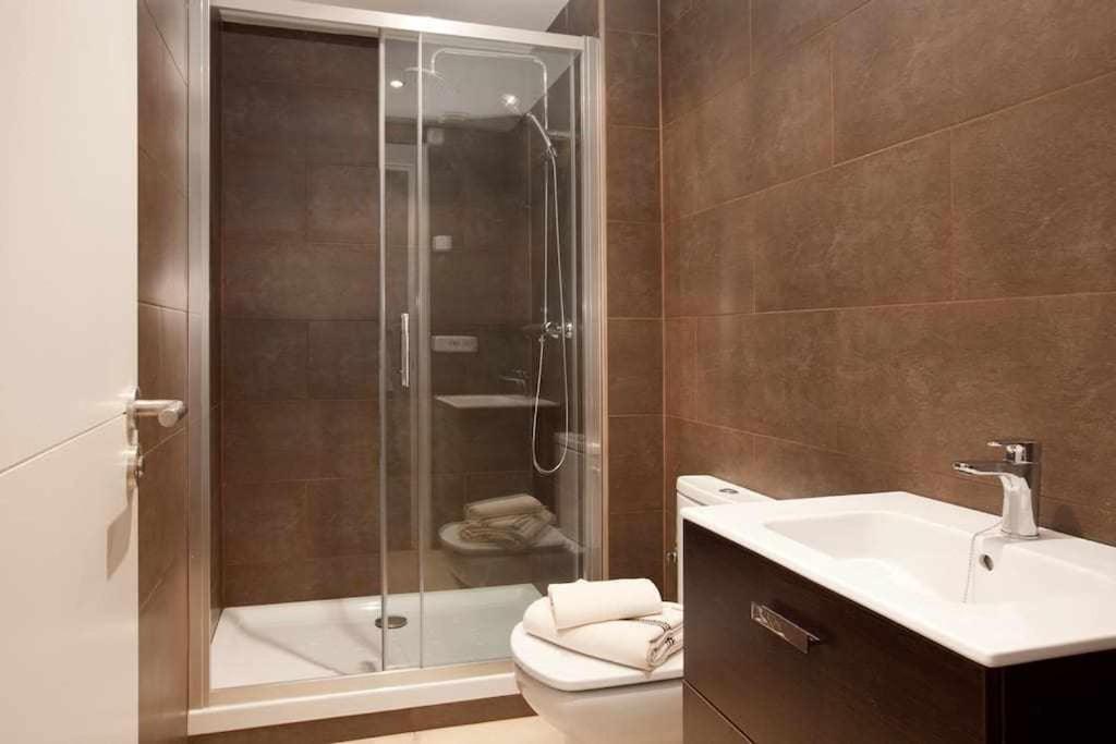Apart Centrico Con Terraza En Gracia برشلونة المظهر الخارجي الصورة